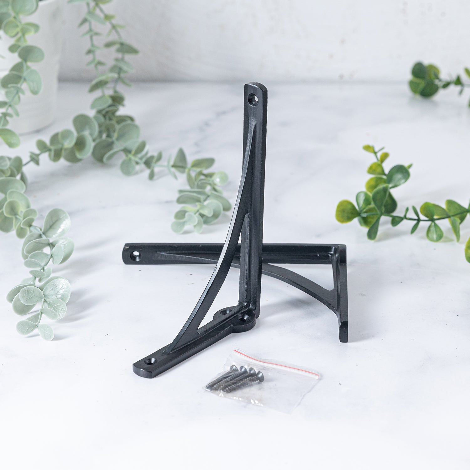 Black Ironbridge Cast-Iron Shelf Brackets (Pair)